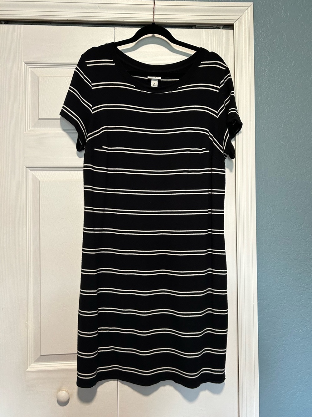 Ava & Viv Black and White Striped Short Sleeve Mini Dress